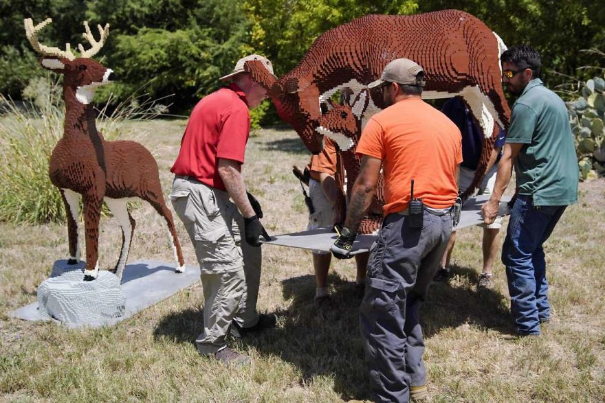 Des animaux en briques LEGO dans un zoo au Texas